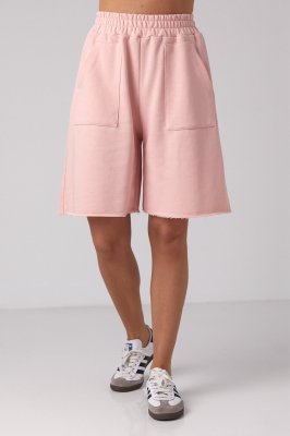 Трикотажные женские шорты с накладными карманами - 21103 пудра