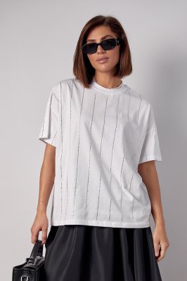 Женская футболка украшена термостразами - 241034 белая