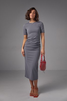 Силуетна сукня міді з драпіруванням - 2695 сірий