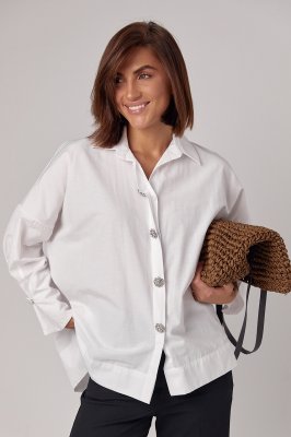 Жіноча сорочка oversize прикрашена гудзиками зі стразами - 5233 біла