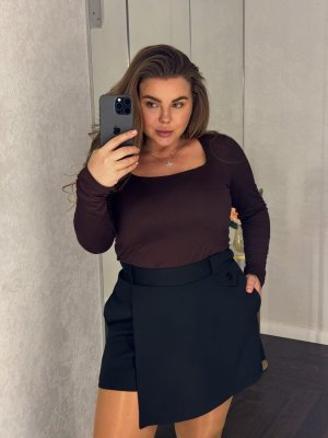 Чорні шорти-спідниця №31 трапецієподібної форми